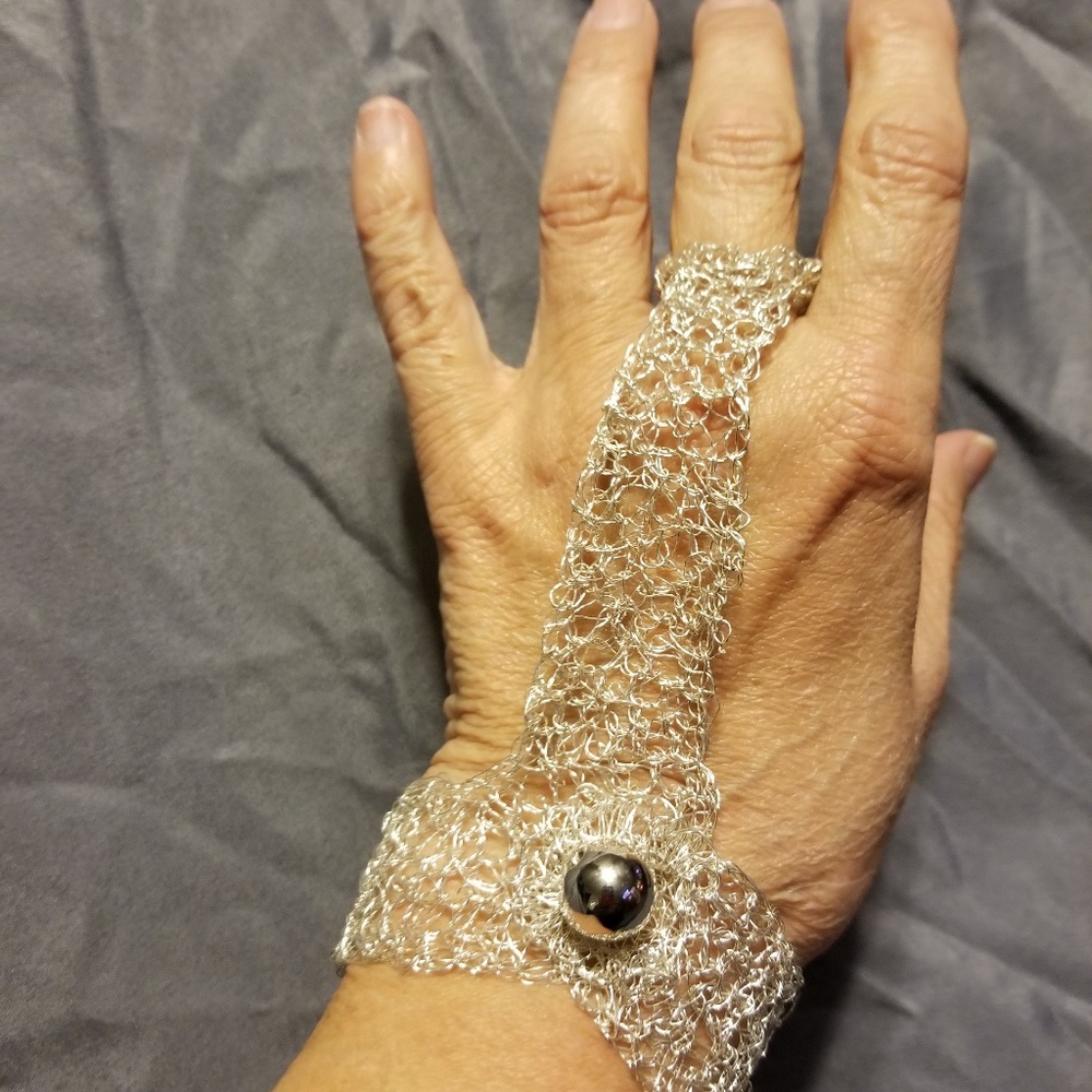 Crocheted wire handlet